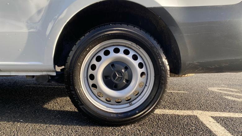 Mercedes-Benz Vito L3 Diesel Rwd 116CDI Progressive Van 9G-Tronic